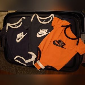 Lot of 3 Nike onesie bodysuit one piece blue orange